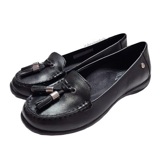 Vionic Shoes - Vionic Abbie Leather Tassel Loafer Black